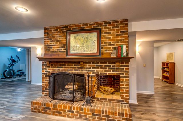 724 Barnes Mill Road, Richmond, KY 40475