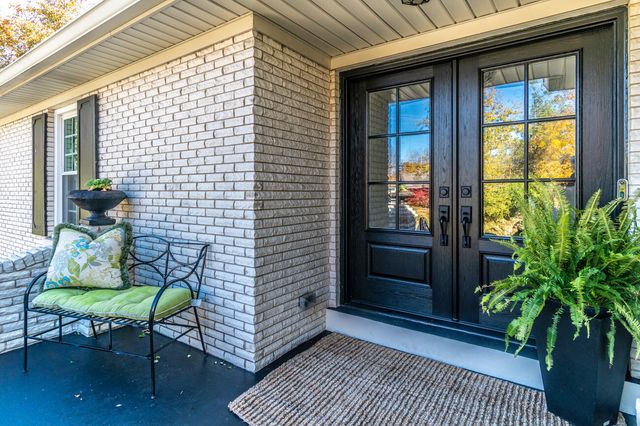 724 Barnes Mill Road, Richmond, KY 40475