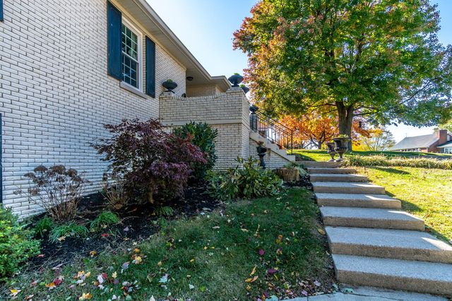 724 Barnes Mill Road, Richmond, KY 40475