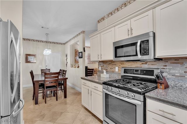 5250 South Rainbow Boulevard 2003, Las Vegas, NV 89118