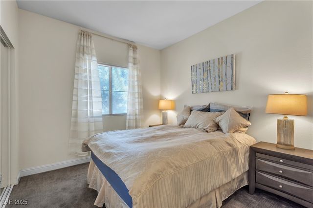 5250 South Rainbow Boulevard 2003, Las Vegas, NV 89118