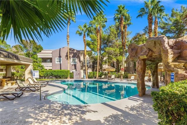 5250 South Rainbow Boulevard 2003, Las Vegas, NV 89118