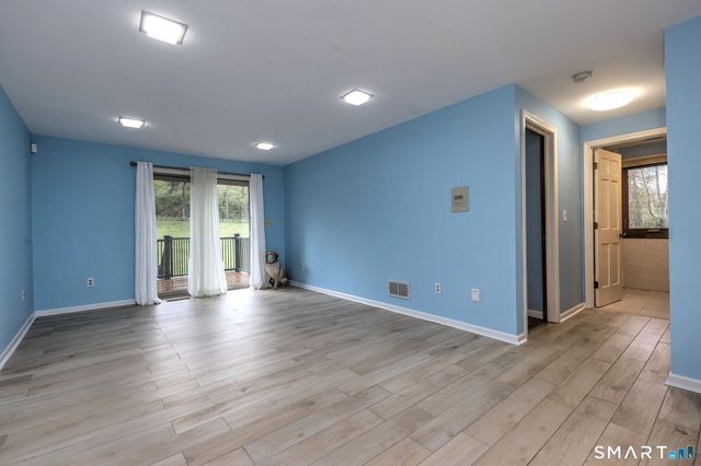 2262 Ridge Road, North Haven, CT 06473