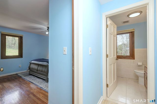 2262 Ridge Road, North Haven, CT 06473