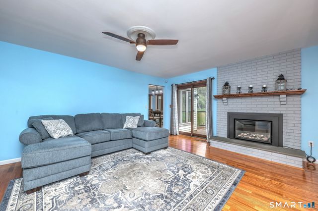 2262 Ridge Road, North Haven, CT 06473