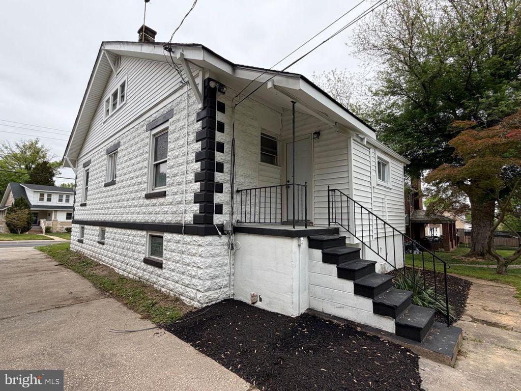 Image 13 of property listing at 3505 FRANKFORD AVE, Baltimore, MD 21214