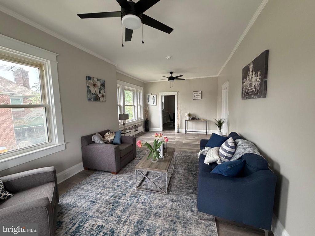 Image 3 of property listing at 3505 FRANKFORD AVE, Baltimore, MD 21214