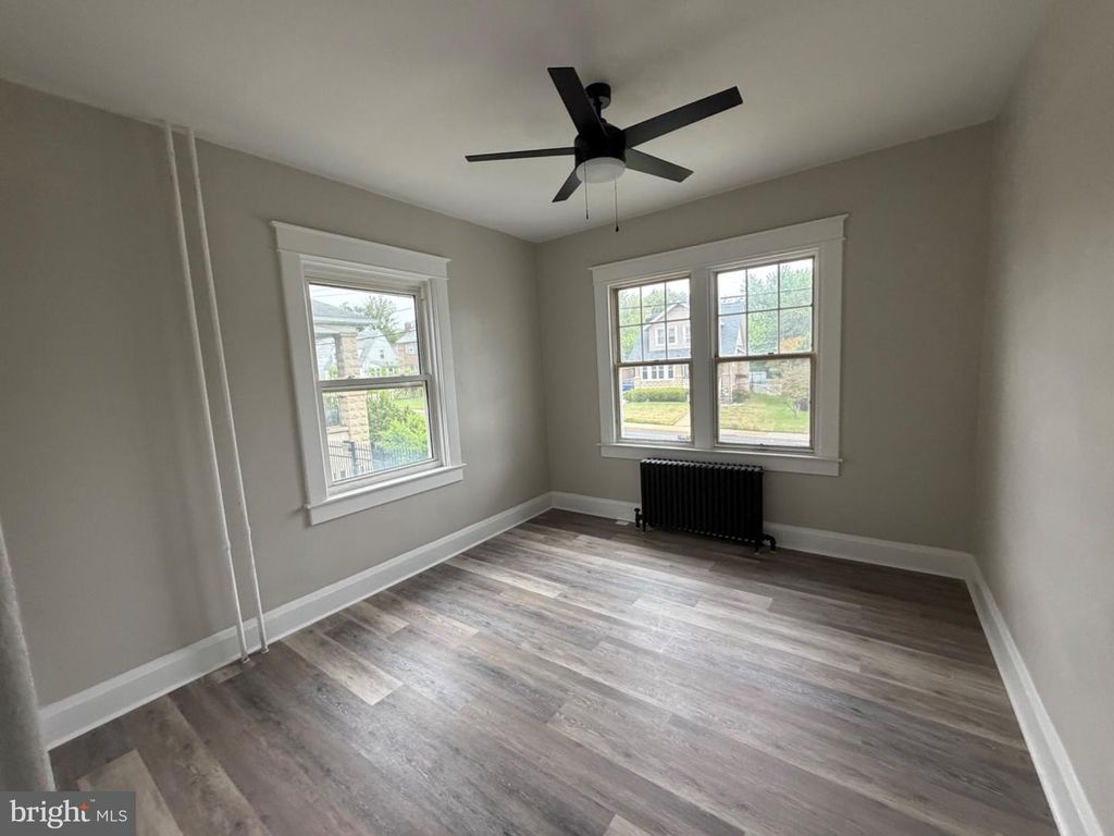 Image 7 of property listing at 3505 FRANKFORD AVE, Baltimore, MD 21214