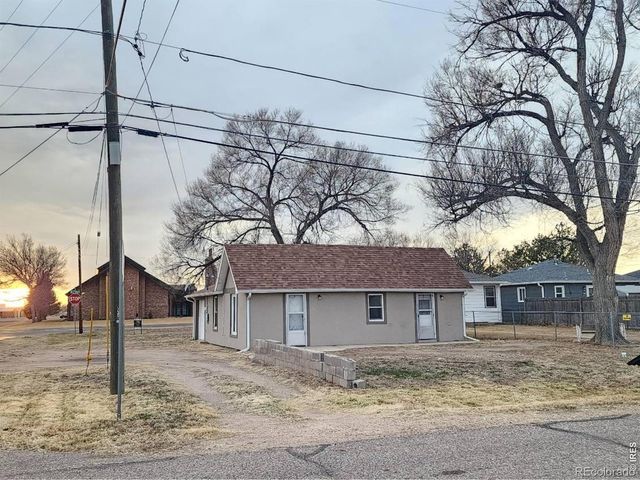 501 N 6th Avenue, Sterling, CO 80751
