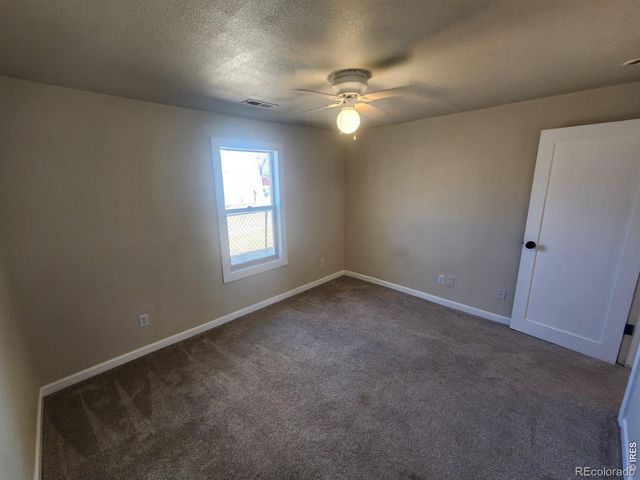 501 N 6th Avenue, Sterling, CO 80751