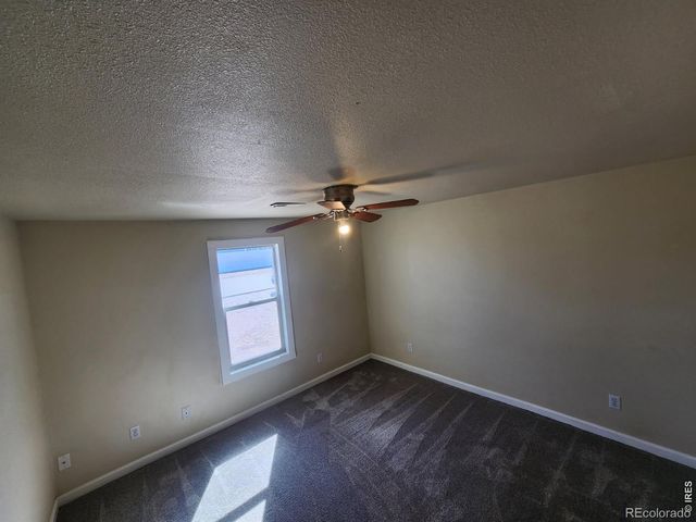 501 N 6th Avenue, Sterling, CO 80751