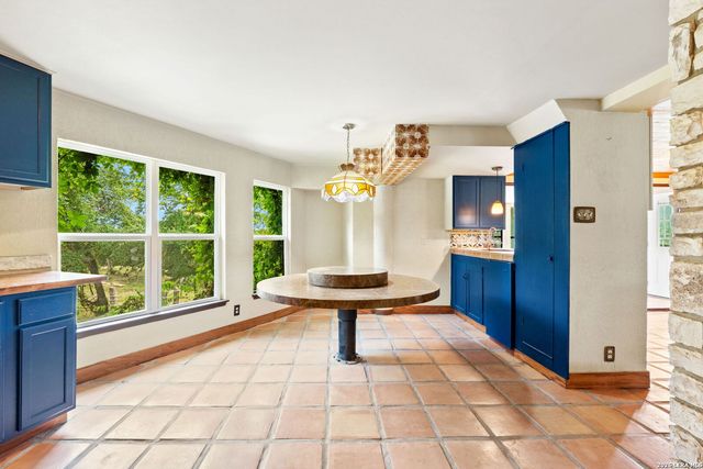 34 J WILLIAMS RD, Boerne, TX 78006