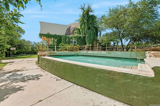 34 J WILLIAMS RD, Boerne, TX 78006