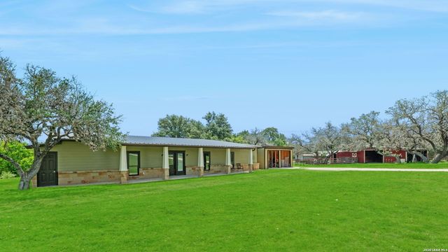 34 J WILLIAMS RD, Boerne, TX 78006