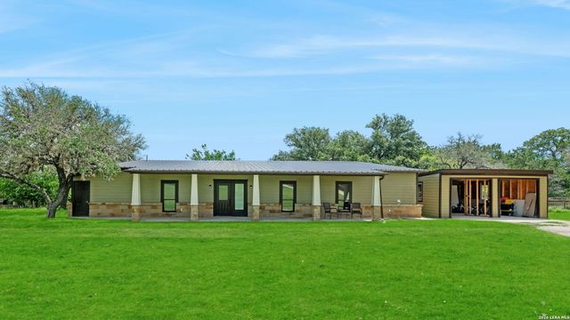 34 J WILLIAMS RD, Boerne, TX 78006