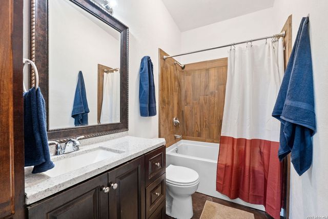 34 J WILLIAMS RD, Boerne, TX 78006
