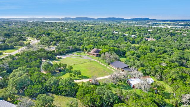 34 J WILLIAMS RD, Boerne, TX 78006