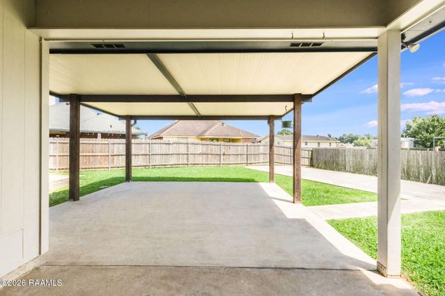 109 Country Mile Drive, Youngsville, LA 70592