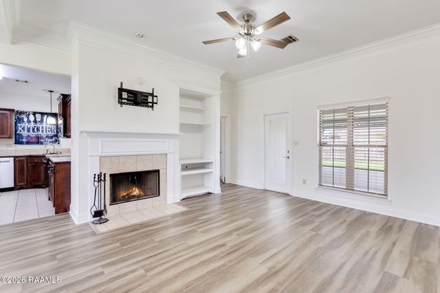 109 Country Mile Drive, Youngsville, LA 70592