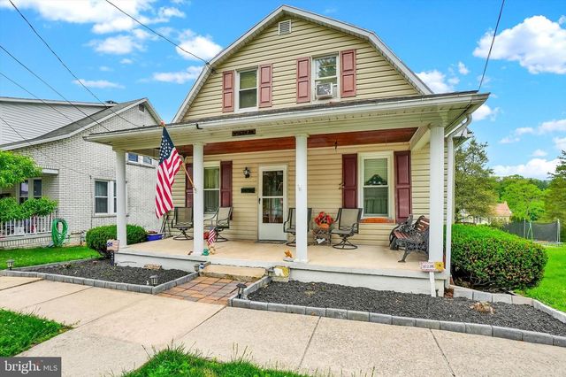 44 GLEN AVE, Glen Rock, PA 17327