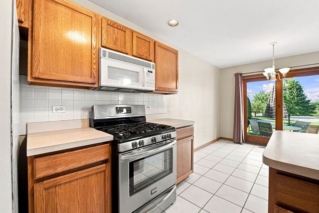 150 Harper Lane, Lemont, IL 60439