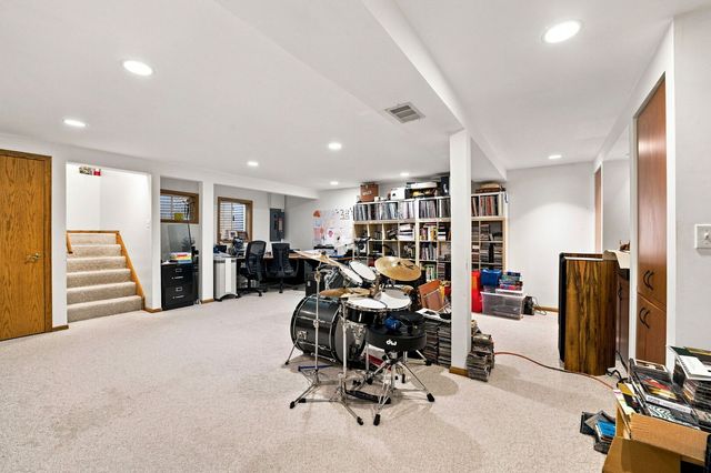 150 Harper Lane, Lemont, IL 60439