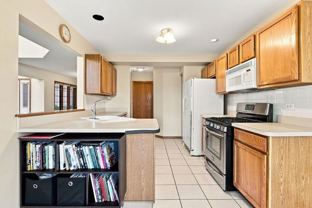 150 Harper Lane, Lemont, IL 60439