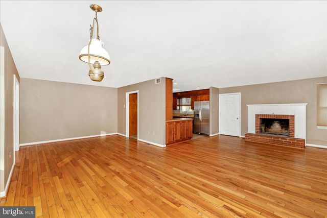 8423 PALMER RD, Middletown, MD 21769