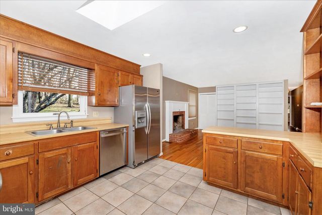 8423 PALMER RD, Middletown, MD 21769