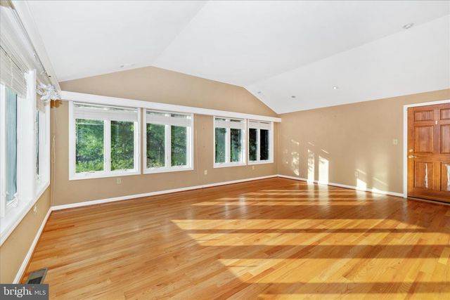 8423 PALMER RD, Middletown, MD 21769