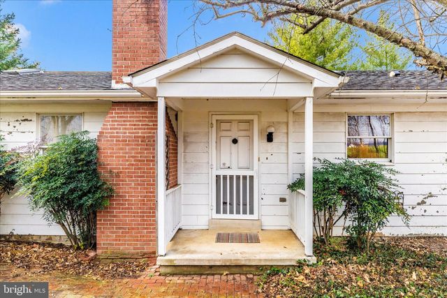 8423 PALMER RD, Middletown, MD 21769