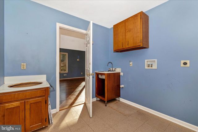 8423 PALMER RD, Middletown, MD 21769