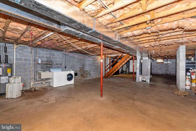 8423 PALMER RD, Middletown, MD 21769