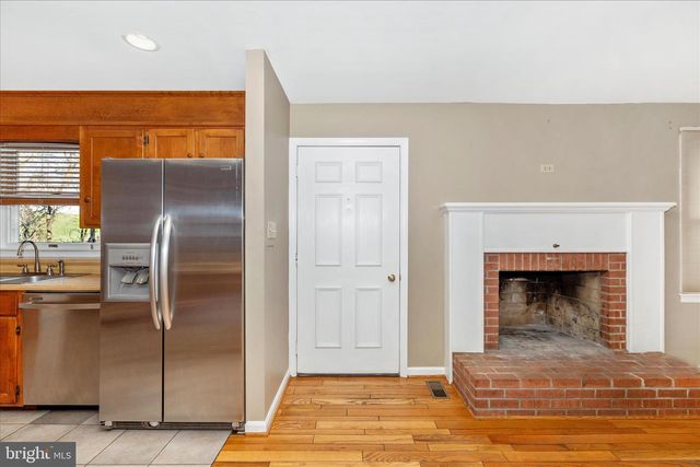 8423 PALMER RD, Middletown, MD 21769