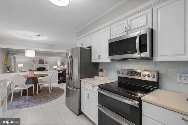 6106 ROXBURY AVE, Springfield, VA 22152