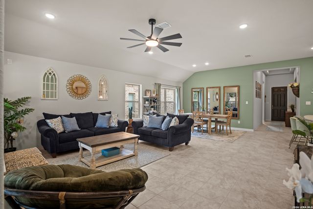 102 Bretford, Boerne, TX 78006