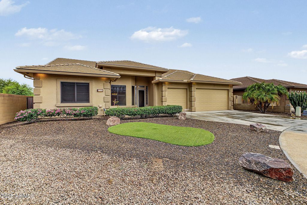 2750 S BEACHWOOD Circle, Mesa, AZ 85209 — photo 2
