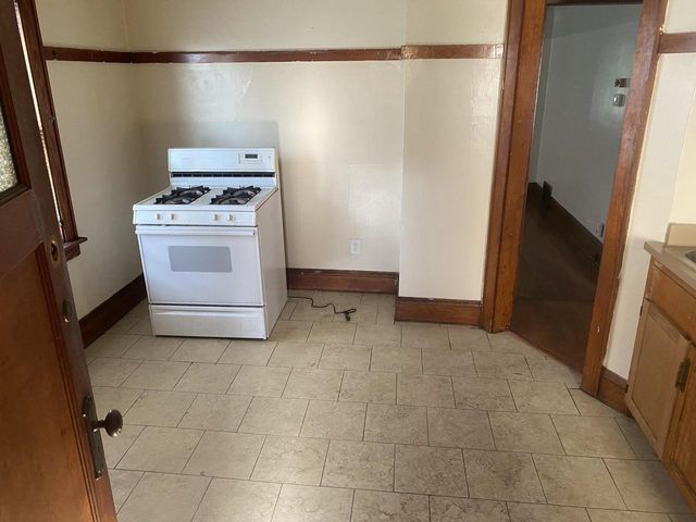 2848 N 50th STREET, Milwaukee, WI 53210