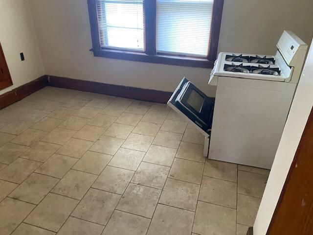 2848 N 50th STREET, Milwaukee, WI 53210