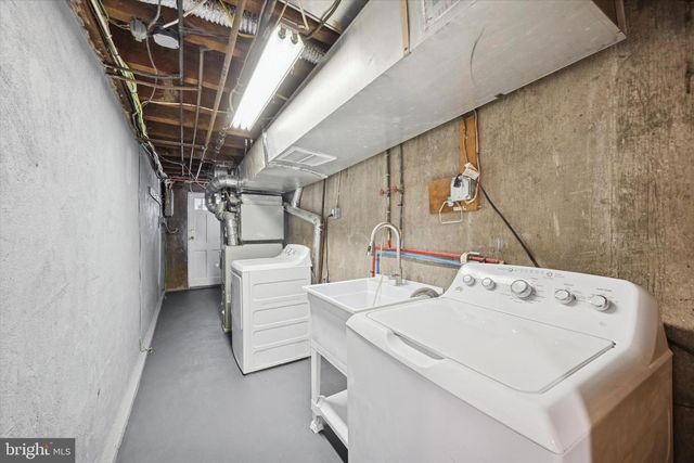 274 N OAK AVE, Clifton Heights, PA 19018