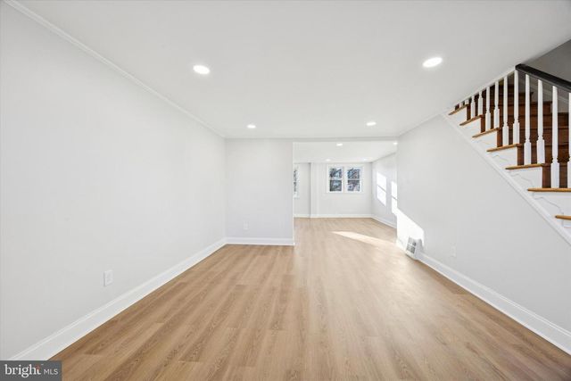 274 N OAK AVE, Clifton Heights, PA 19018