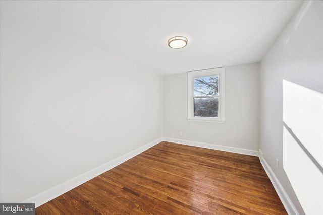 274 N OAK AVE, Clifton Heights, PA 19018