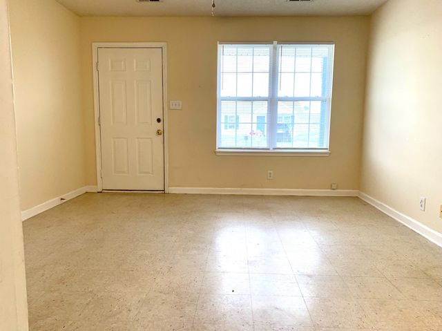 1113 Keith Ave, Oak Grove, KY 42262