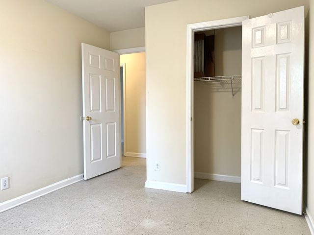 1113 Keith Ave, Oak Grove, KY 42262