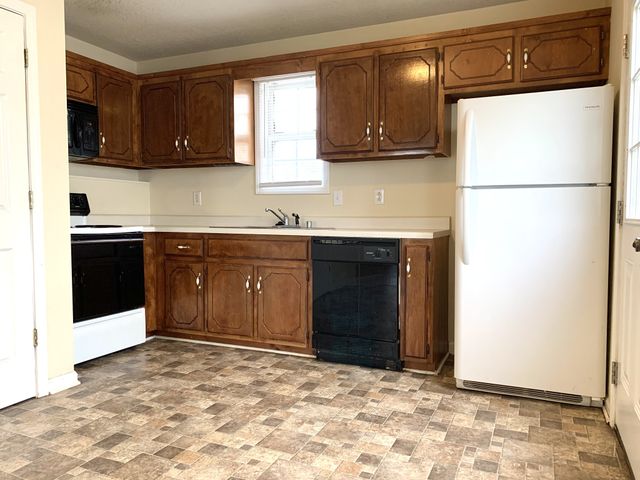 1113 Keith Ave, Oak Grove, KY 42262