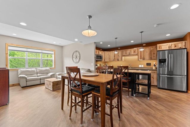 S5665 Devils Crown Drive, Baraboo, WI 53913