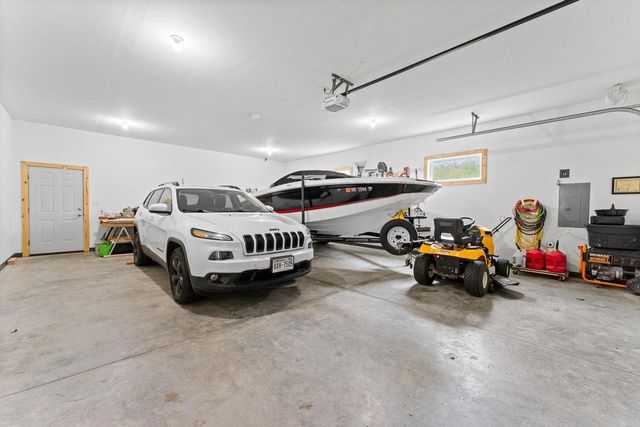 S5665 Devils Crown Drive, Baraboo, WI 53913