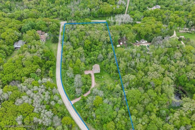 S5665 Devils Crown Drive, Baraboo, WI 53913