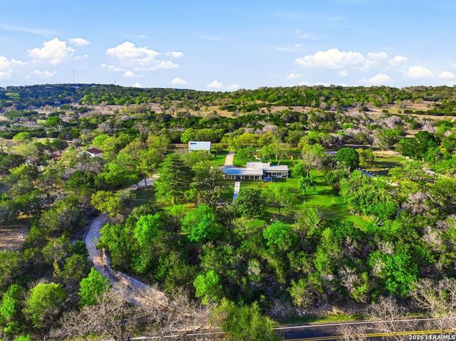 125 MAUK RD, Ingram, TX 78025
