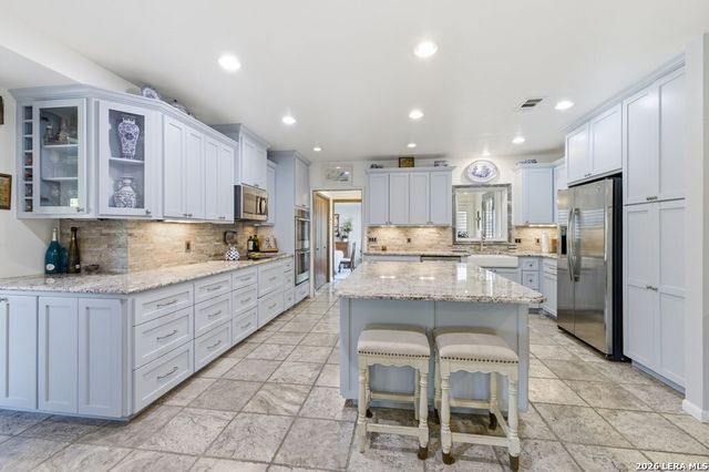 125 MAUK RD, Ingram, TX 78025